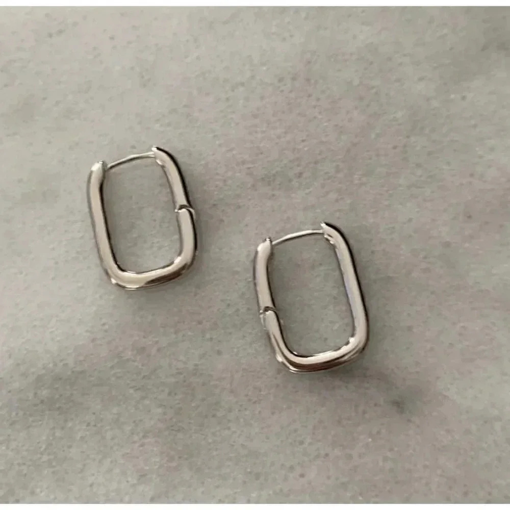 COPY - COPY - COPY - Sterling Silver Thick Chunky Square Hoop Earrings Brand New